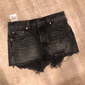 levi’s 501 black shorts